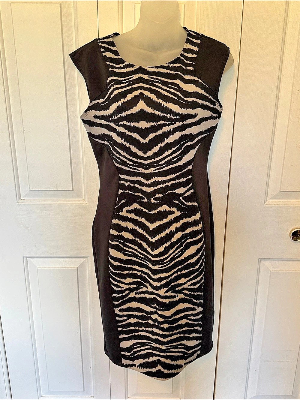VENUS Zebra Print Mini Dress Size M